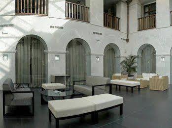 Hotel Convento San Esteban ซาน เอสเตบัน เด กอร์มาซ ภายนอก รูปภาพ